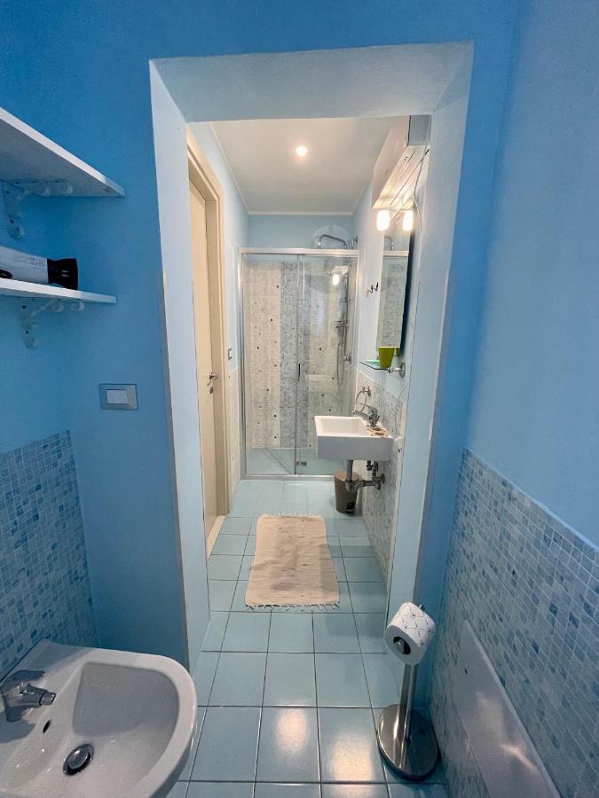 ليتشي 4 Balconi Rooms Paladini B&B E Appartamenti المظهر الخارجي الصورة