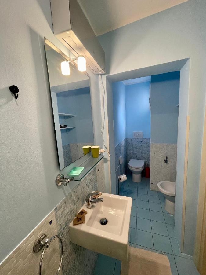 ليتشي 4 Balconi Rooms Paladini B&B E Appartamenti المظهر الخارجي الصورة