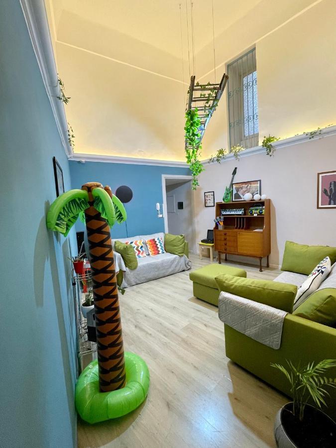 ليتشي 4 Balconi Rooms Paladini B&B E Appartamenti المظهر الخارجي الصورة