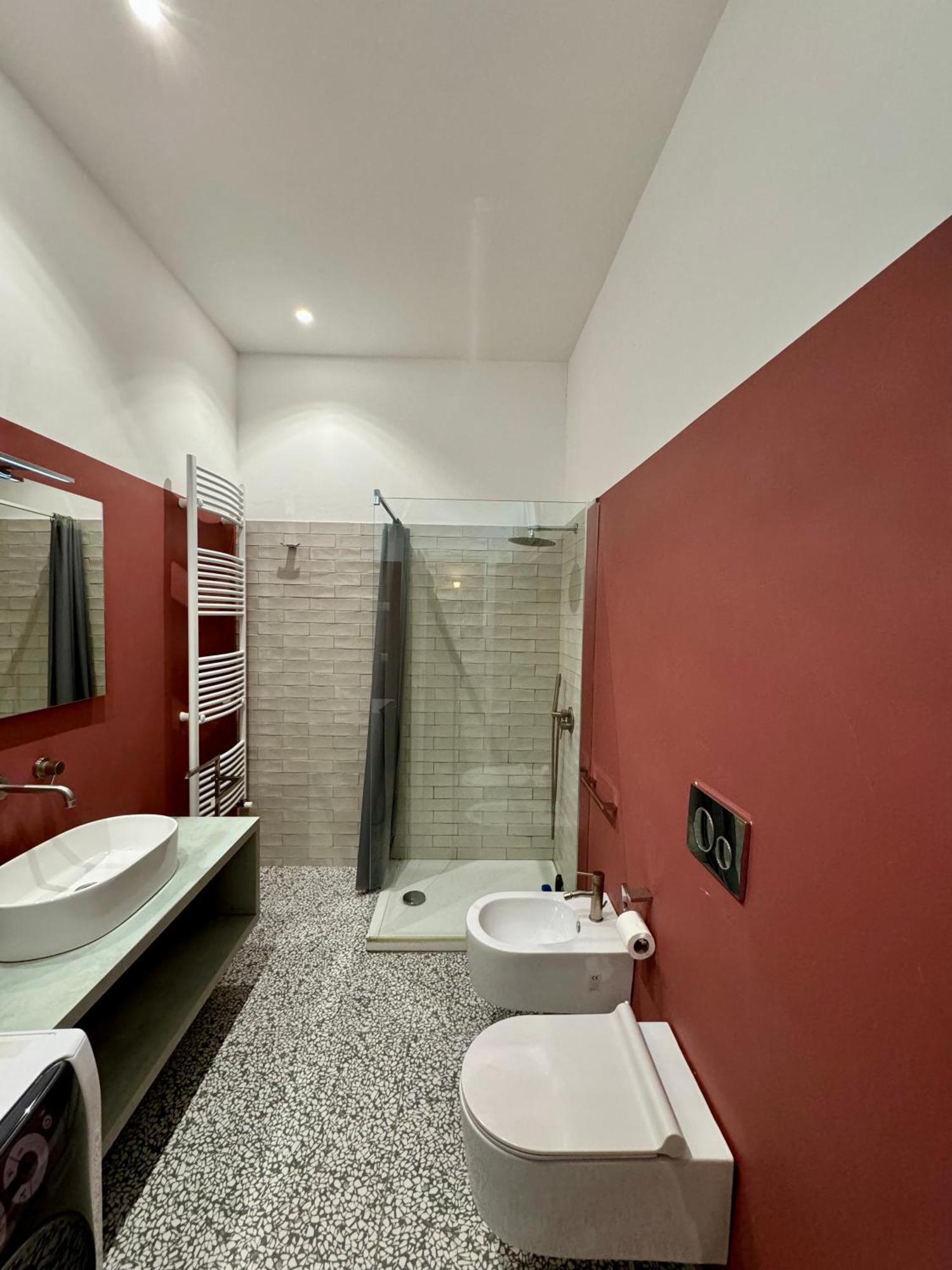 ليتشي 4 Balconi Rooms Paladini B&B E Appartamenti المظهر الخارجي الصورة