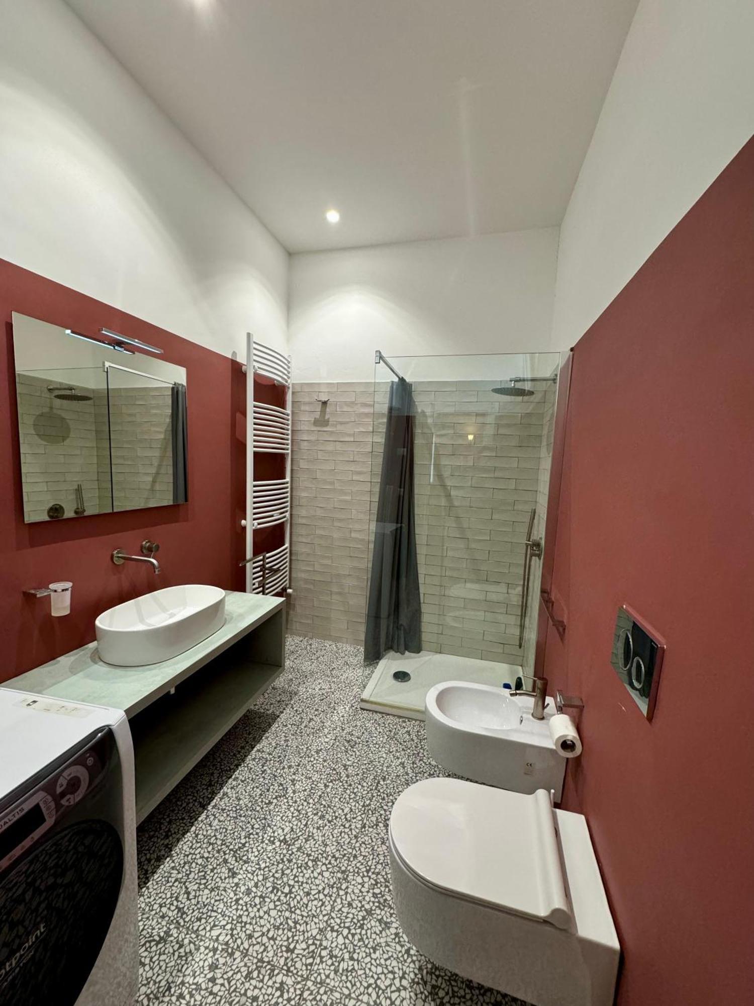 ليتشي 4 Balconi Rooms Paladini B&B E Appartamenti المظهر الخارجي الصورة